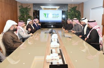 ضمن مشاريعها التطويرية في التحول الرقمي، كليات الغد تدشن نظام الخدمات الذاتية للموارد البشرية 3 1